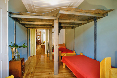‘Calling Lisbon’ Hostel sleeping area1