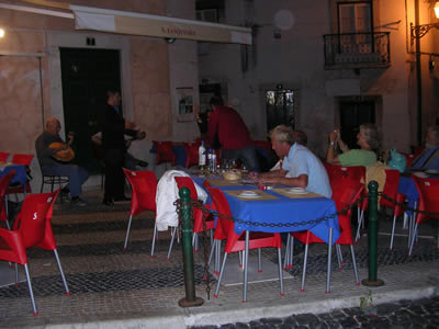 Restaurante A Tasquinha fado every night
