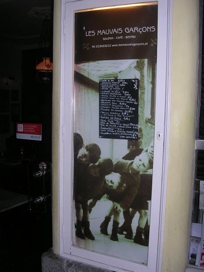 Les Mauvais Garcons Lisbon Rua da Rosa 39 Bairro Alto menu street