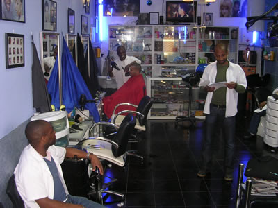 Tomé Costa Afro hairdresser Calcada da Mouraria Lisbon4