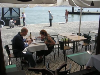 Restaurant Guarde Rio Lisbon Cais do Sodre river Tagus views 11