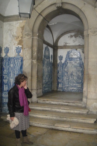 Lisbon Mouraria, a hidden place with beautiful old tyles (azulejos)