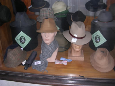 Rossio hat shop Chapelaria Azevedo Rua window dressing